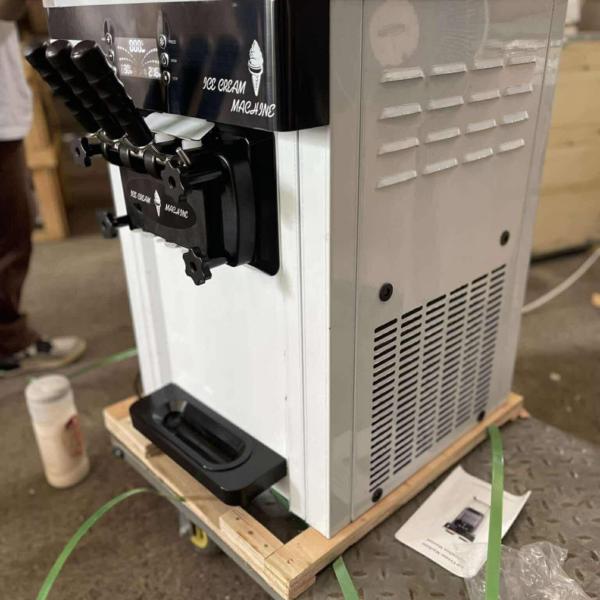 Ice cream 🍦 machine
