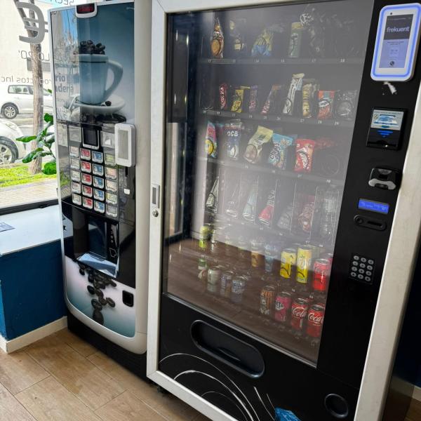 Saco Atlante Coffee Maker and Selling FAS 1050 preferably together or separately.