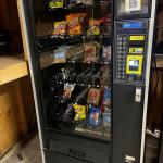 Snacks vending machine