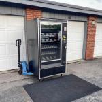 Snacks vending machine