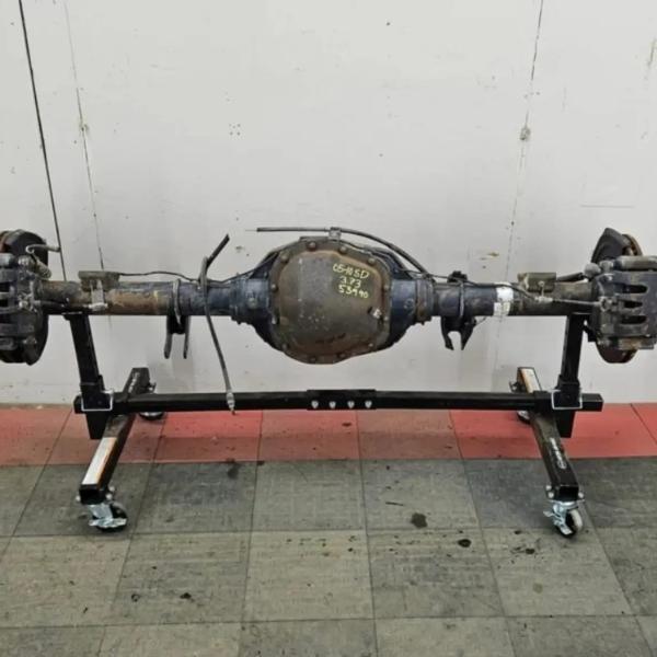 2005-2010 Ford Super Duty F250 F350 SRW Rear Axle 3.73 Gear Ratio 159k miles