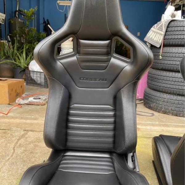 Corbeau RRS seats w/ S550 seat rails.