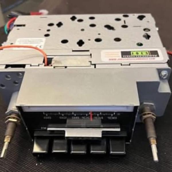 Ford mustang stereo FM