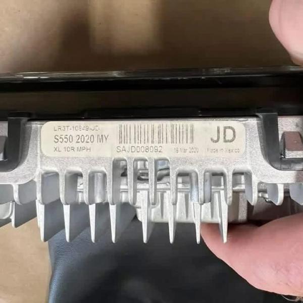 2020 MUSTANG GT DIGITAL CLUSTER AUTOMATIC SURROUND STEERING BUTTONS\n\n2020 Mustang GT