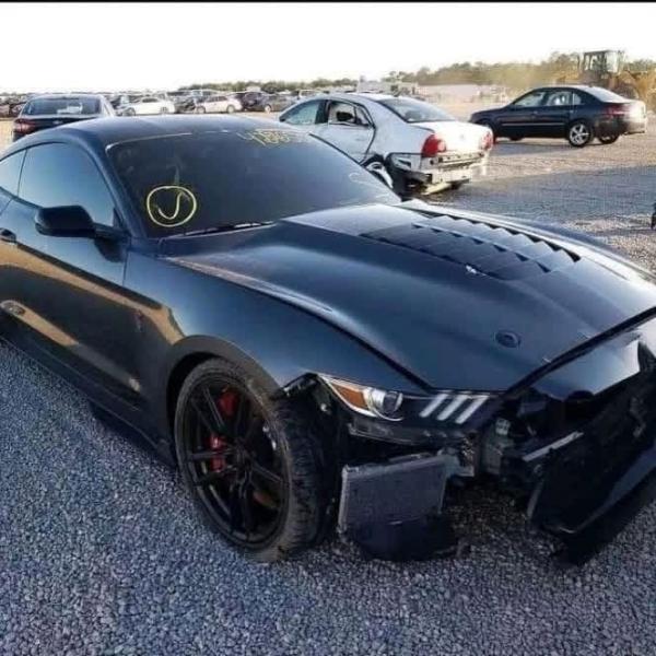 2020 mustang Shelby up for parting.
