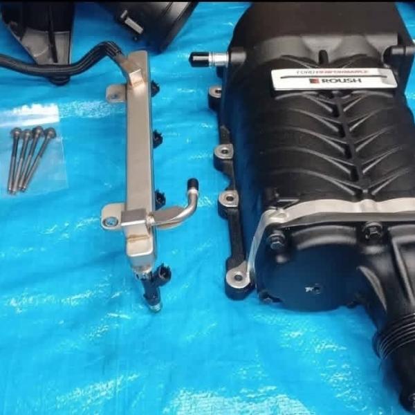 super low milage Ford Racing / Roush 2.3 Superchager for the 2015-2017 Mustang GT 5.0 Coyote. This setup has only 2300