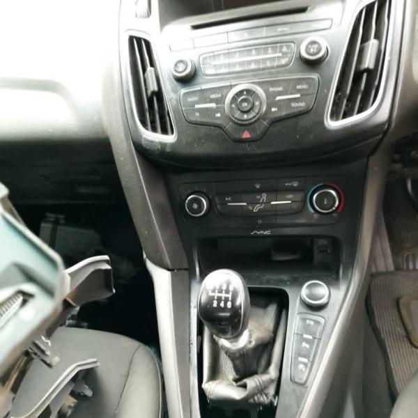 Ford focus EcoBoost 1.0 2015