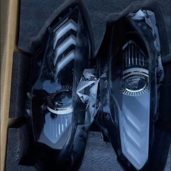 2018-2023 Mustang GT OEM Headlights