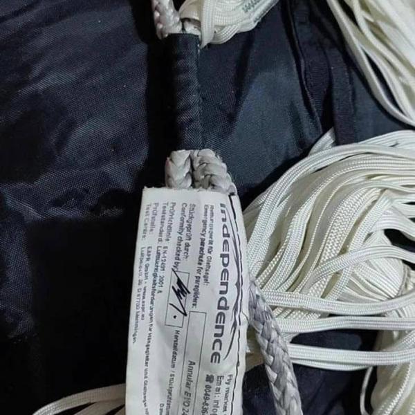 Rescue parachute Independence EVO