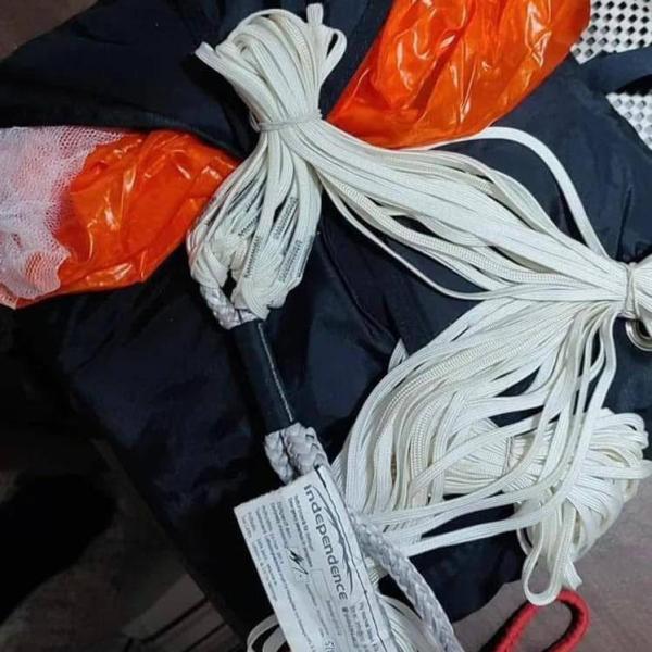 Rescue parachute Independence EVO